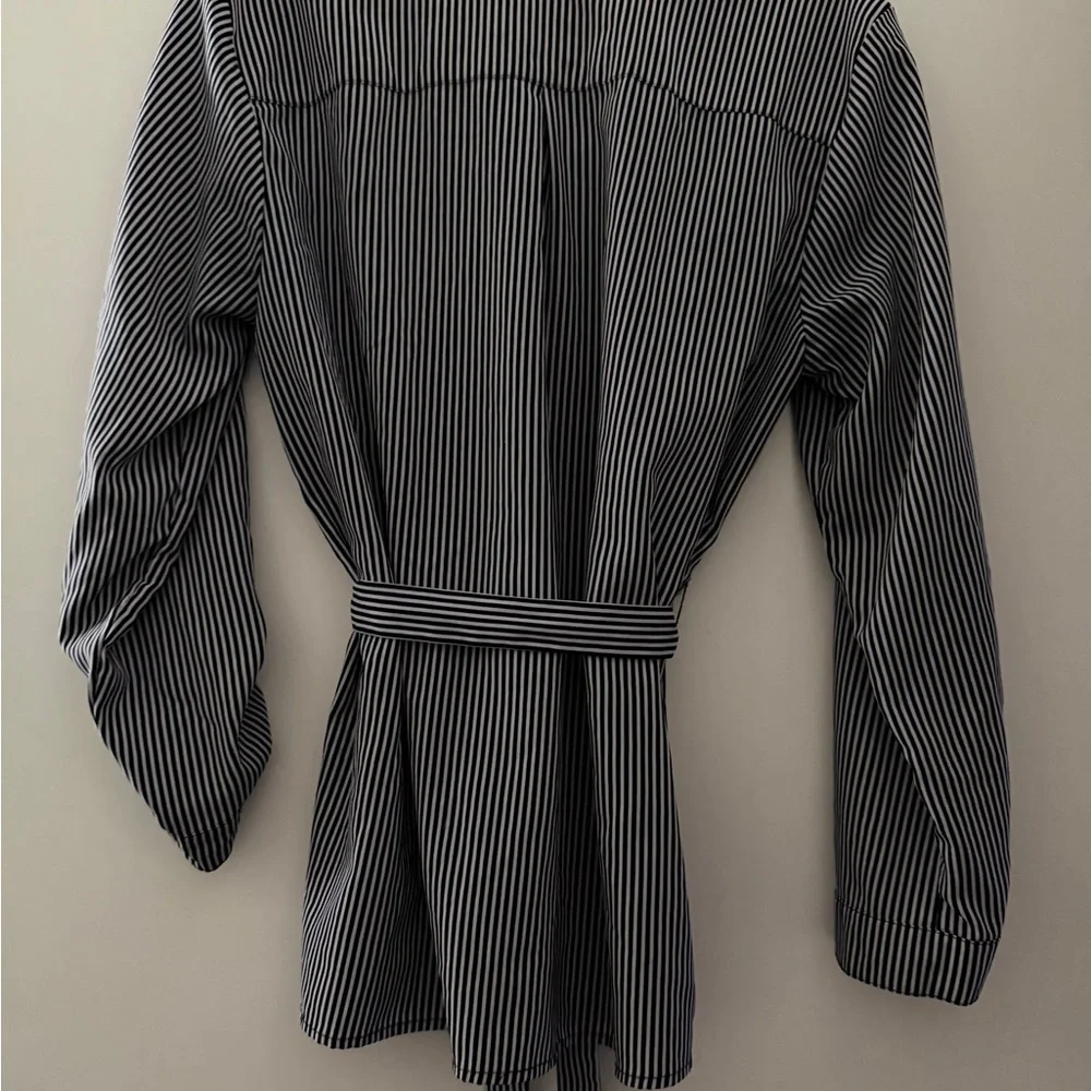 Notations Black White Striped Belted Blouse XL Roll Tab Sleeve - Picture 2 of 9